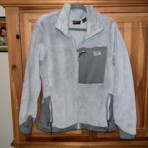 Woman’s Mountain Hardwear Fleece